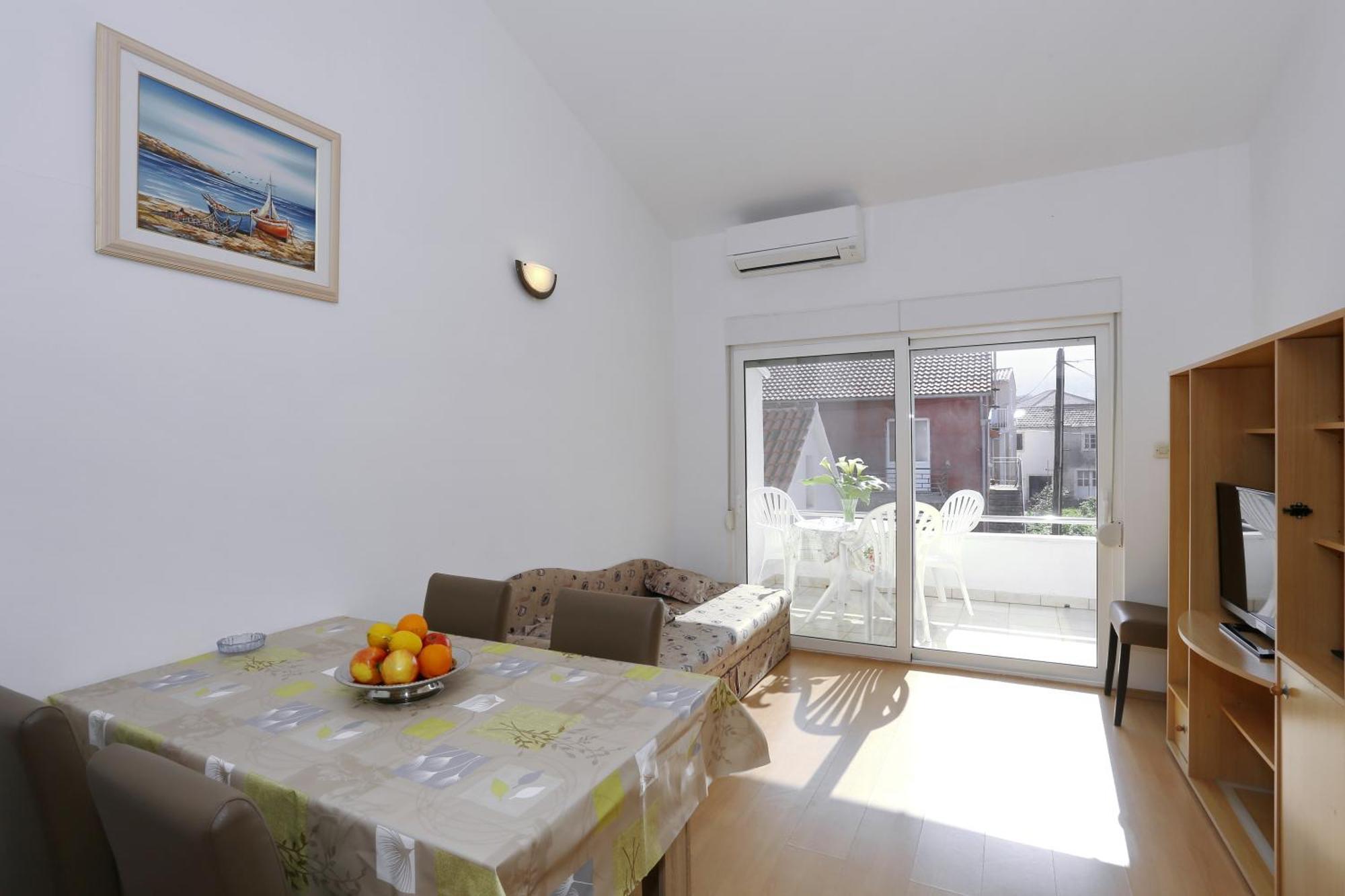 Apartments Olga โบชาวา ภายนอก รูปภาพ