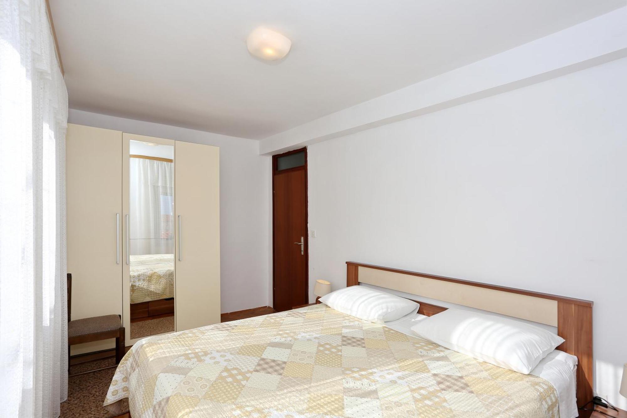 Apartments Olga โบชาวา ภายนอก รูปภาพ