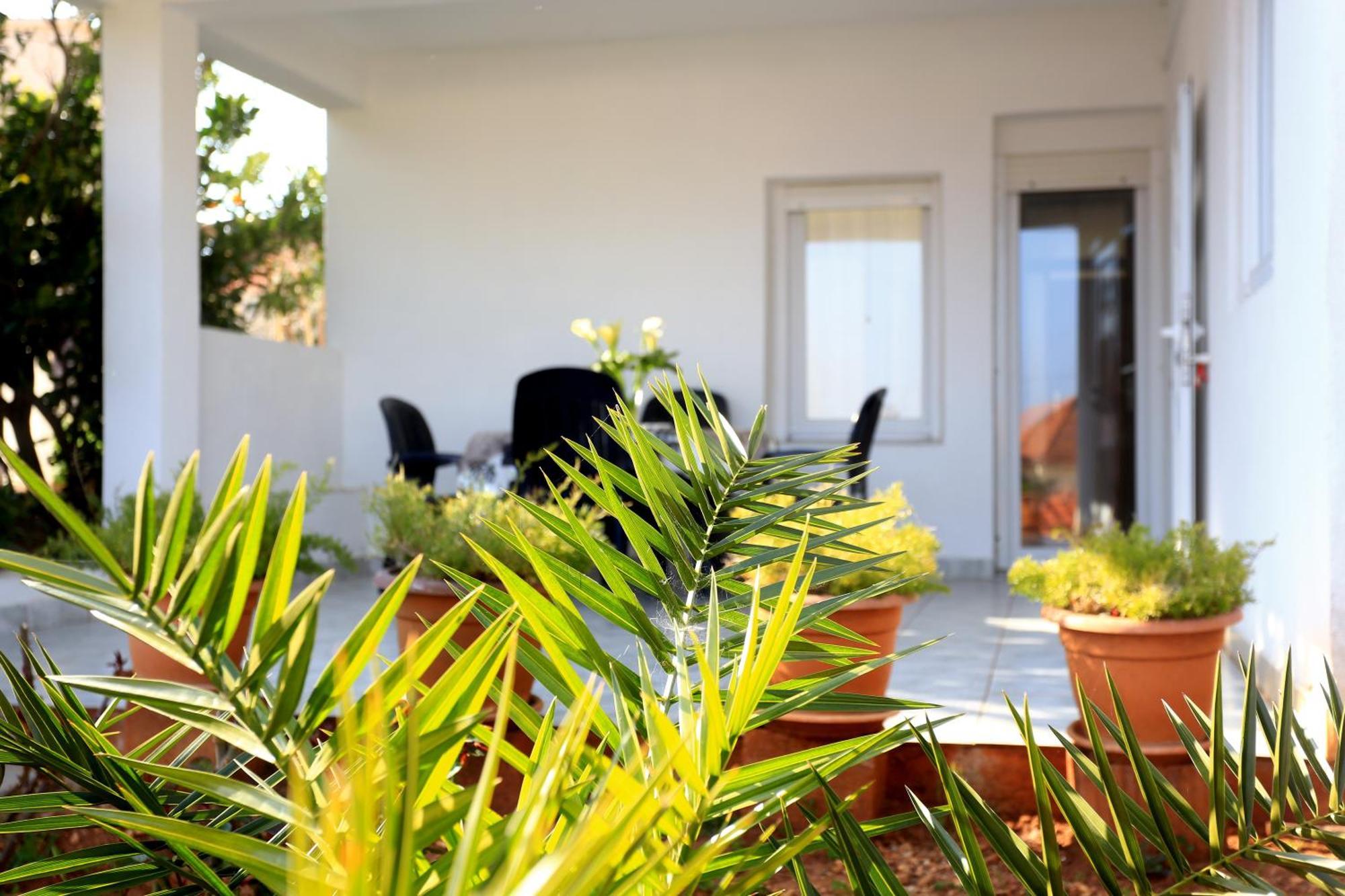 Apartments Olga โบชาวา ภายนอก รูปภาพ