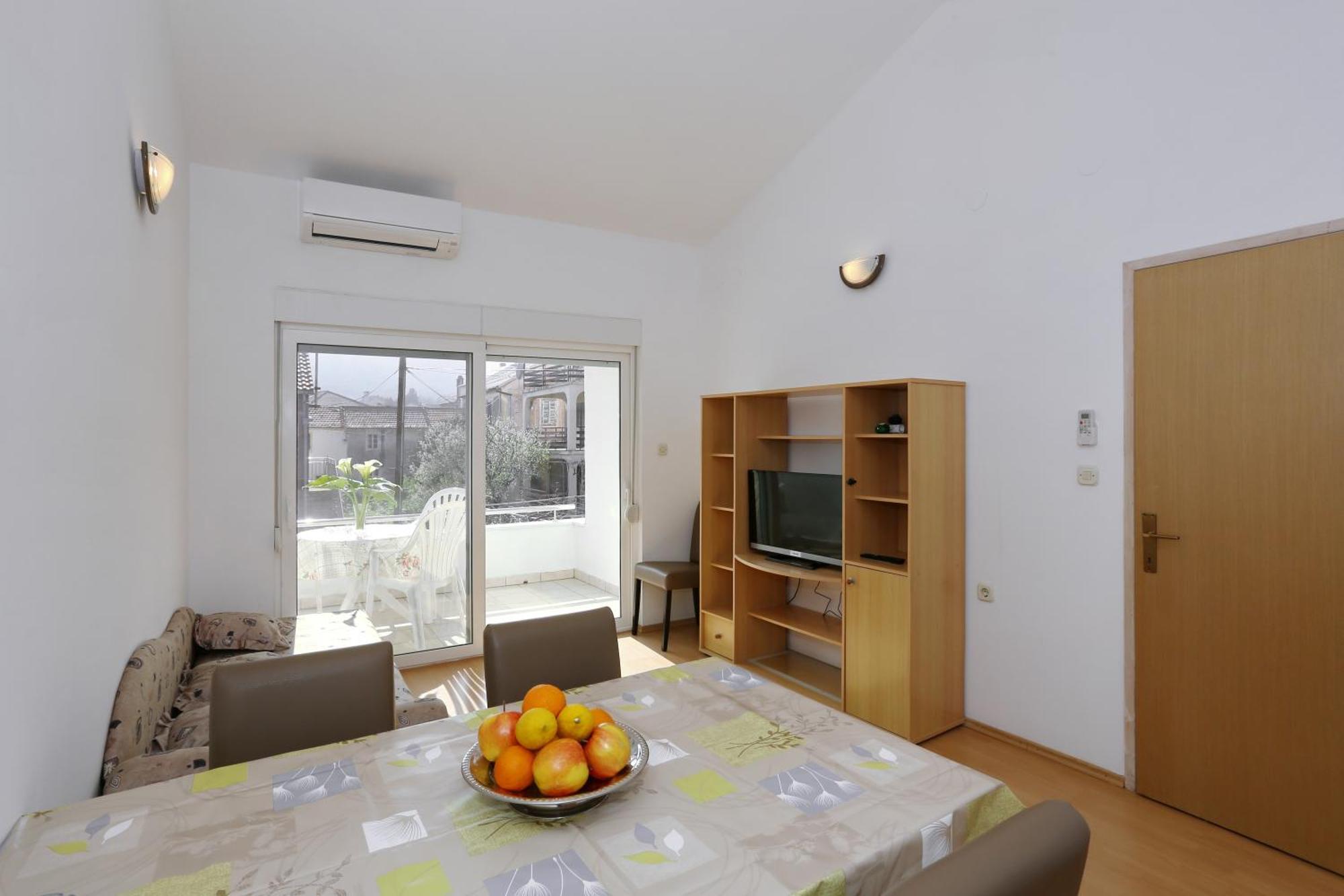 Apartments Olga โบชาวา ภายนอก รูปภาพ