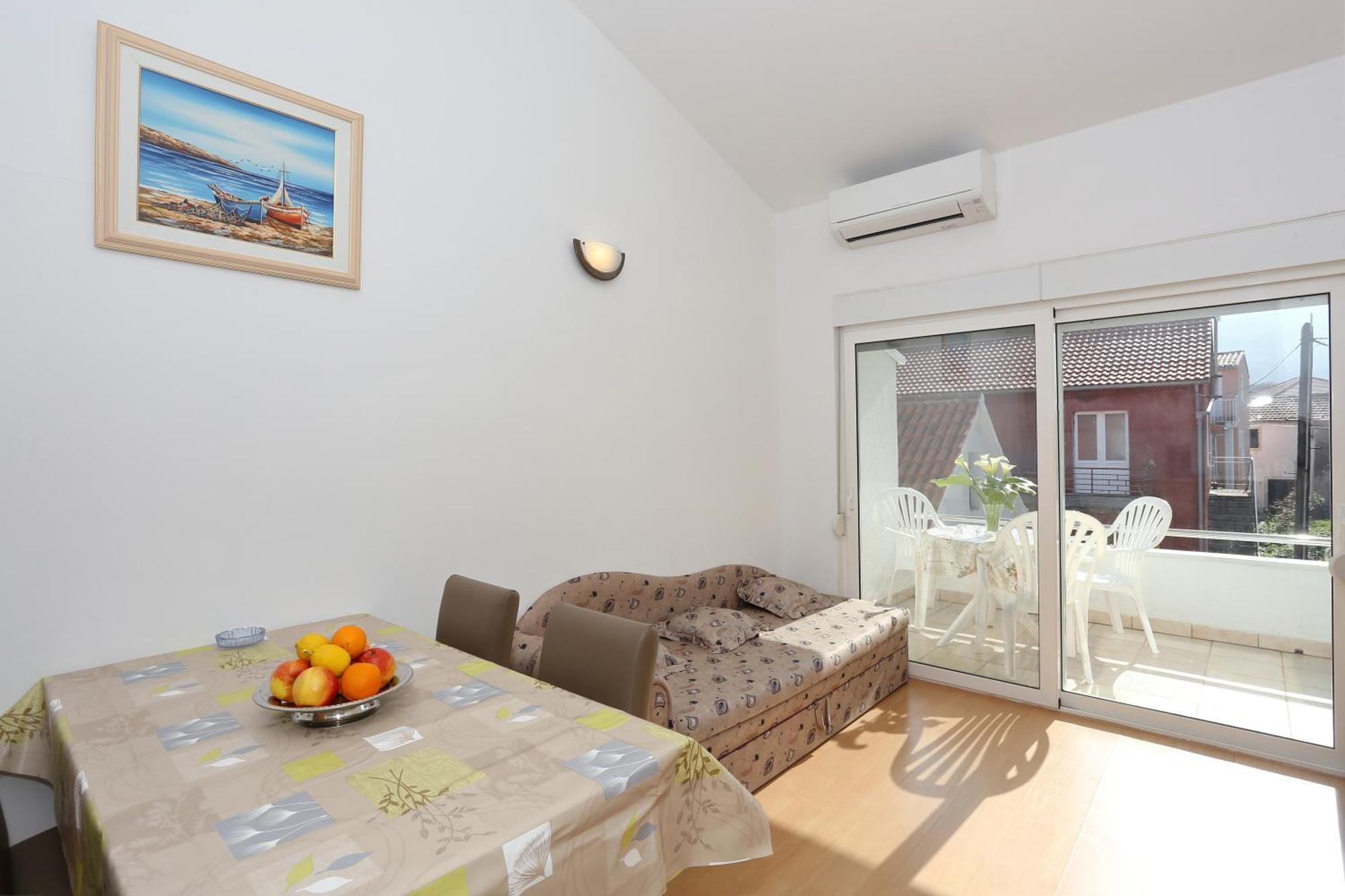 Apartments Olga โบชาวา ภายนอก รูปภาพ