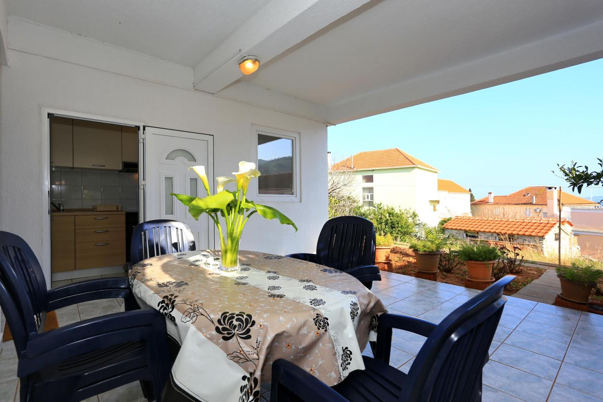 Apartments Olga โบชาวา ภายนอก รูปภาพ