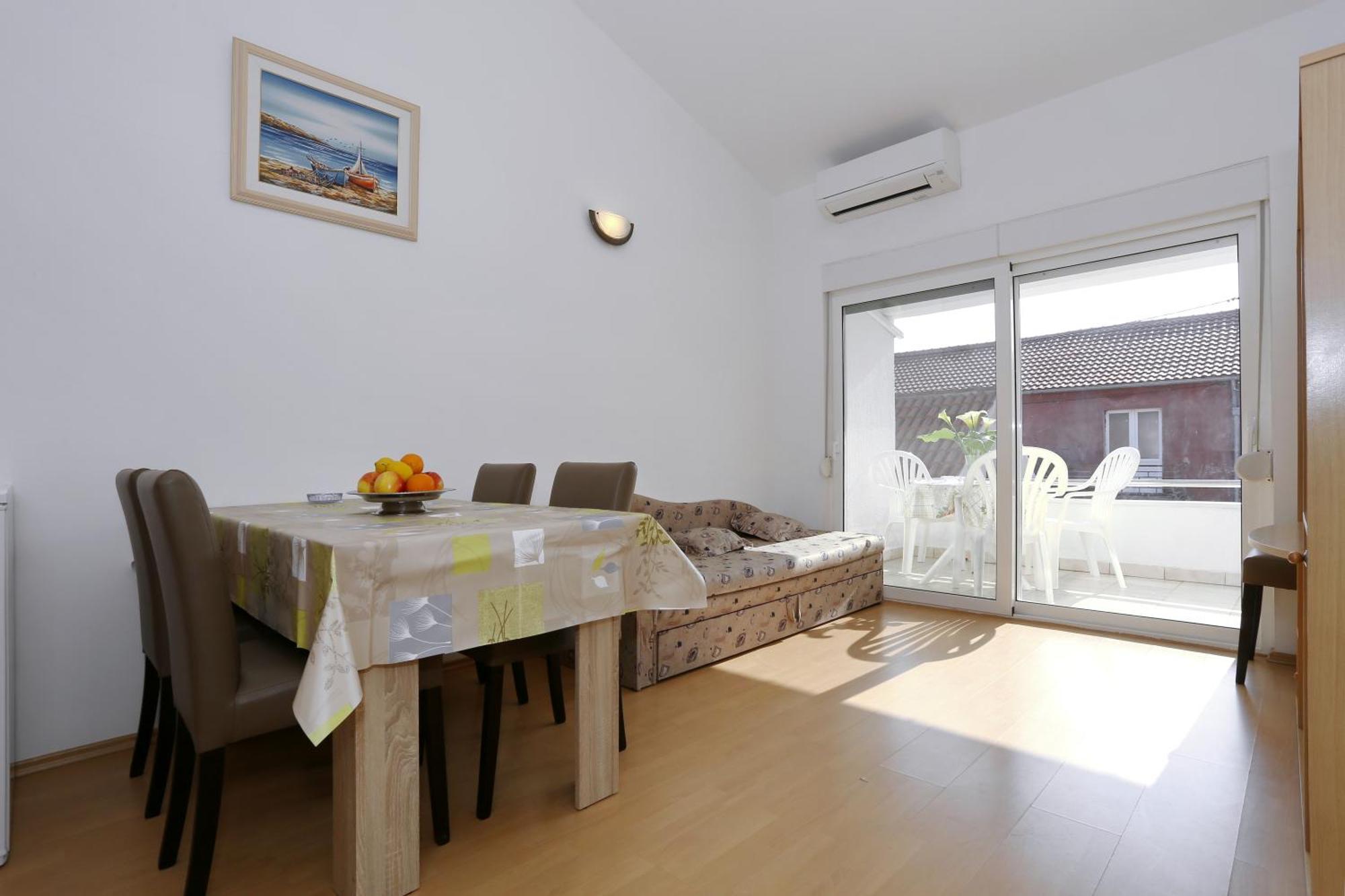 Apartments Olga โบชาวา ภายนอก รูปภาพ