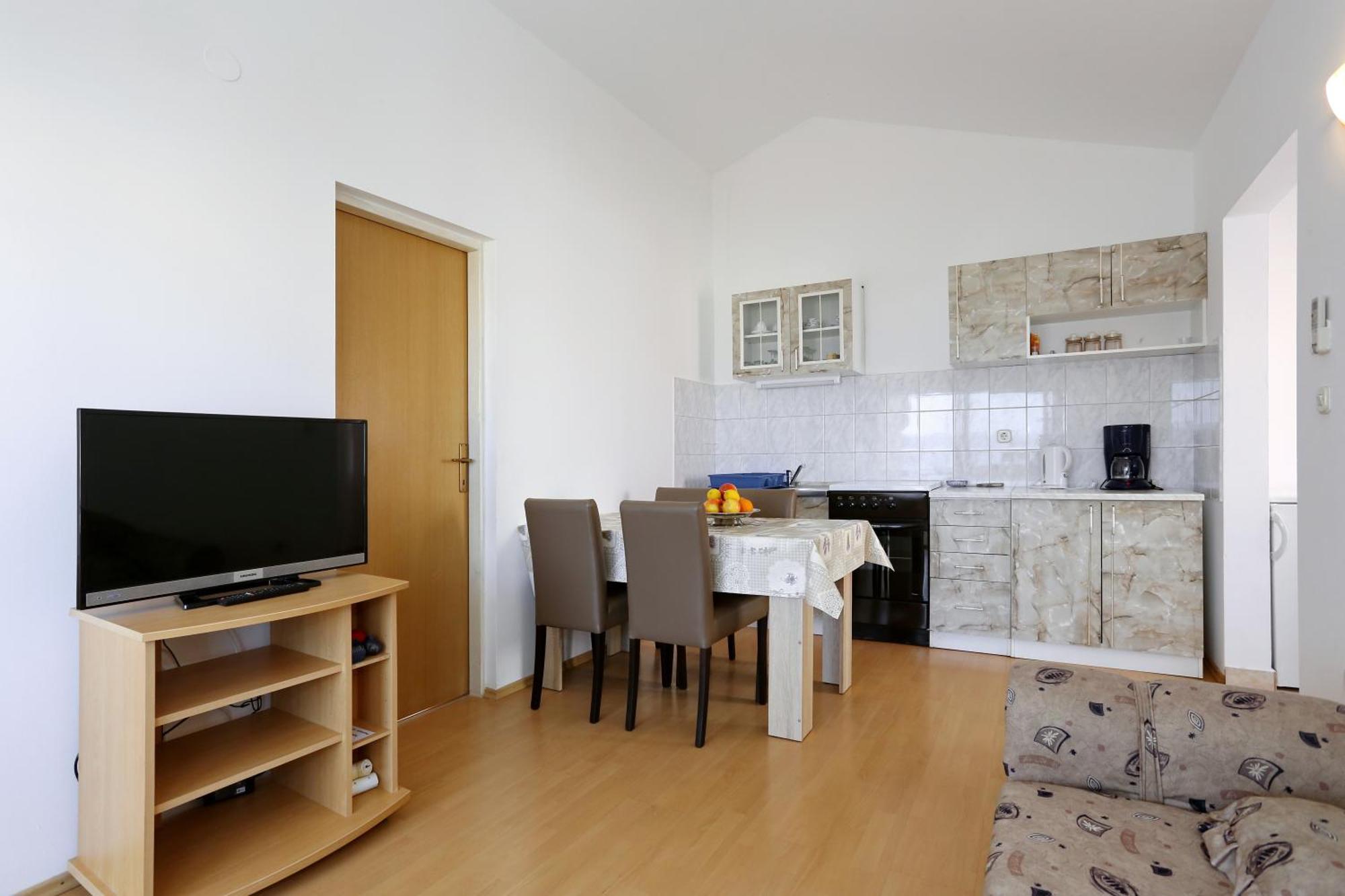 Apartments Olga โบชาวา ภายนอก รูปภาพ