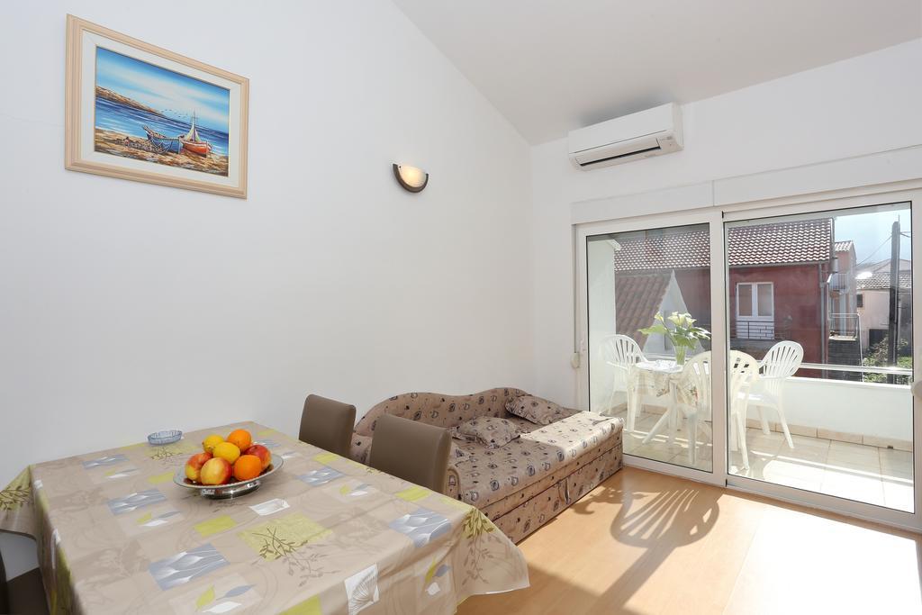 Apartments Olga โบชาวา ภายนอก รูปภาพ